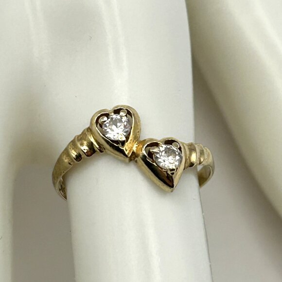 14K Turkey Ring Size 6.5 Two Stone CZ Heart Design - Picture 13 of 13